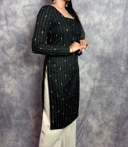 LUNA U NECK KURTI