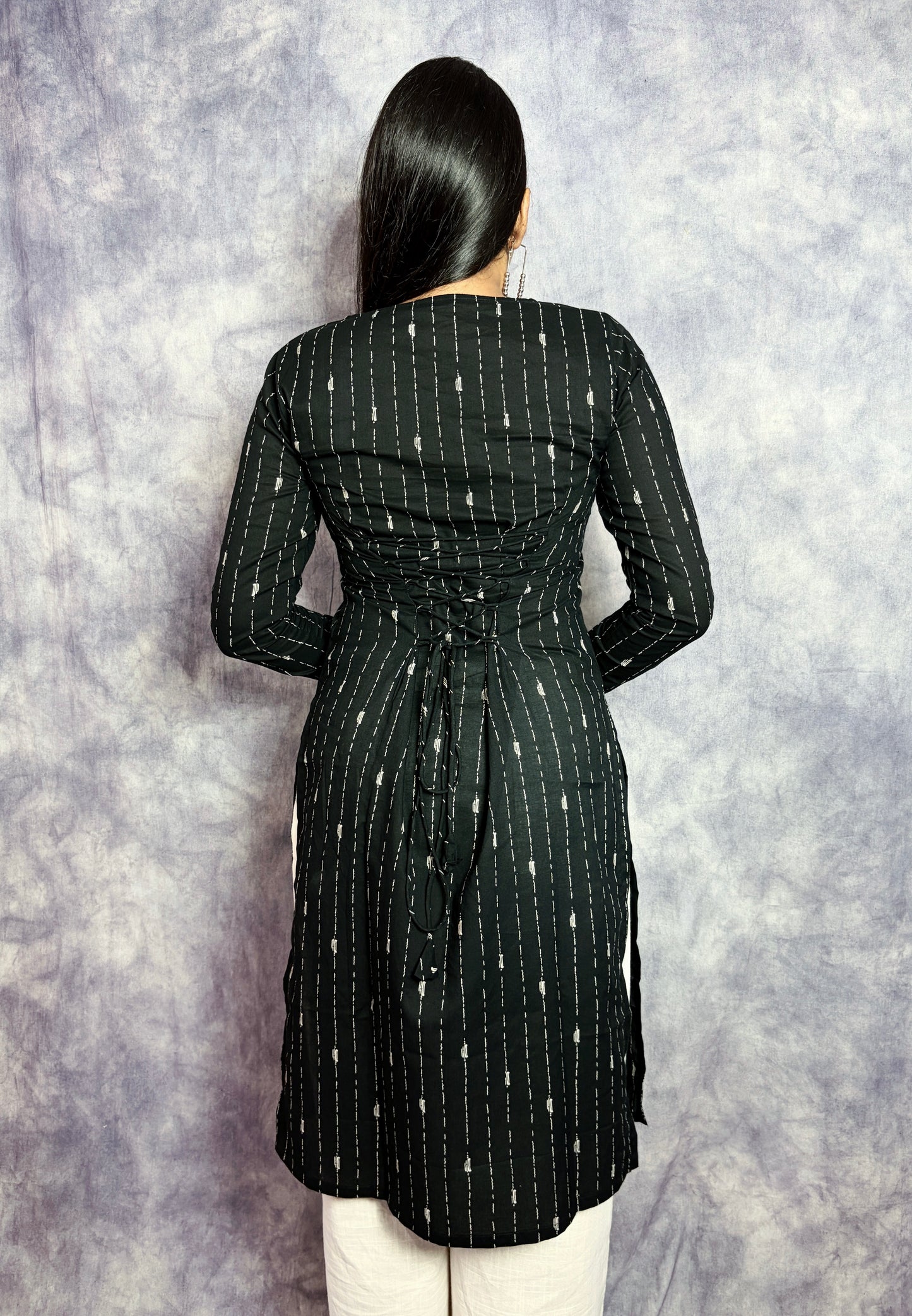 LUNA U NECK KURTI