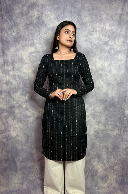 LUNA U NECK KURTI