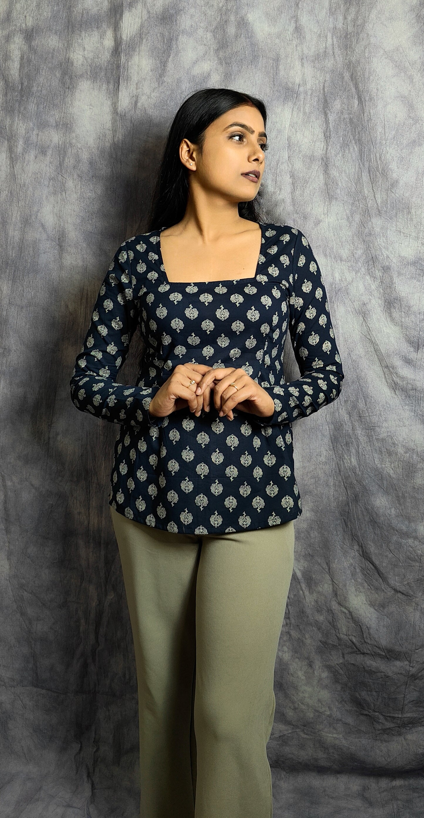 ELLORA 2.0 U NECK KURTI