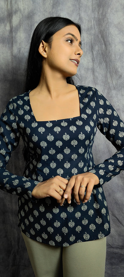 ELLORA 2.0 U NECK KURTI
